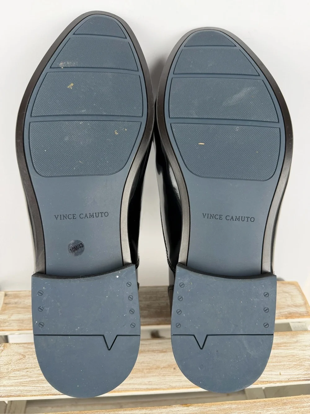 Vince Camuto patent leather oxford dress shoes polished mirror finish size 10M
